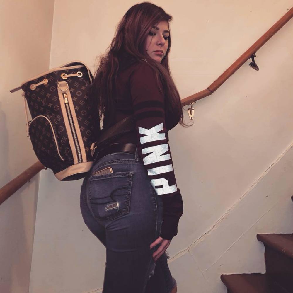 Meet your Posher, Alanna